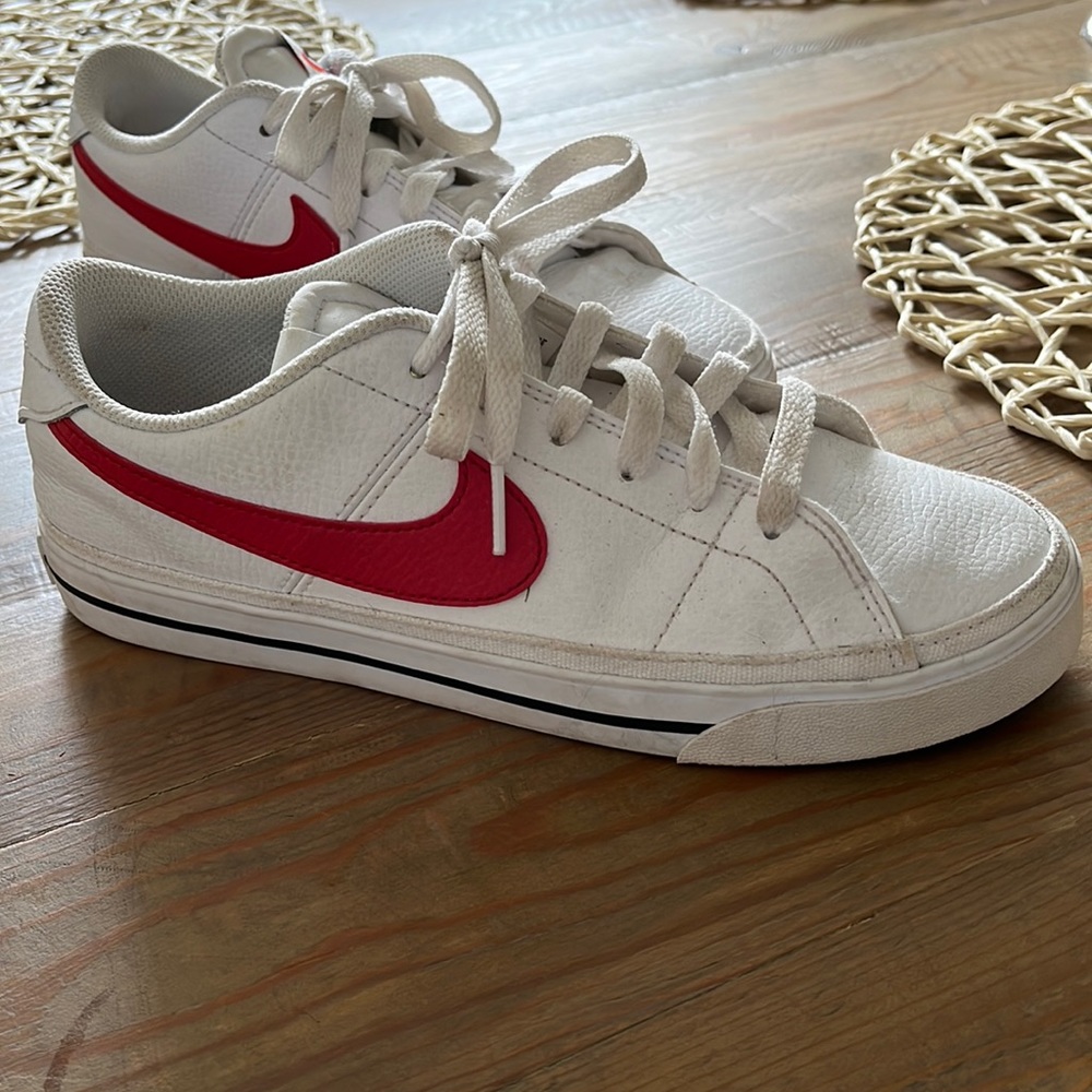 Nike sneaks